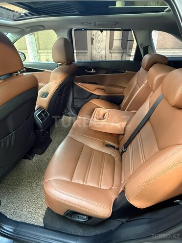 Kia Sorento-21