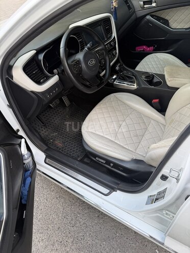 Kia Optima-13