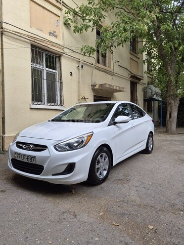 Hyundai Accent-3