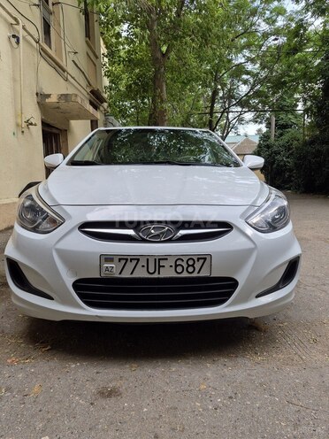 Hyundai Accent-1