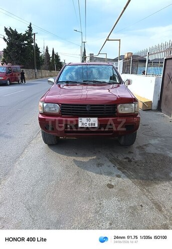 Nissan Pathfinder-1