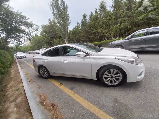 Hyundai Azera-5