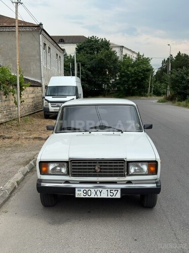 LADA (VAZ) 2107-2
