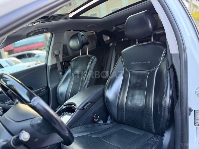 Hyundai Grandeur-9