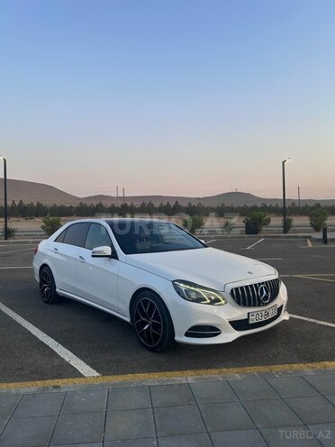 Mercedes E 220-2