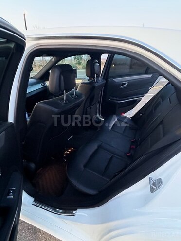 Mercedes E 220-9