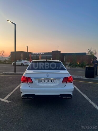 Mercedes E 220-4