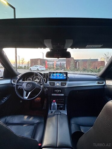 Mercedes E 220-8