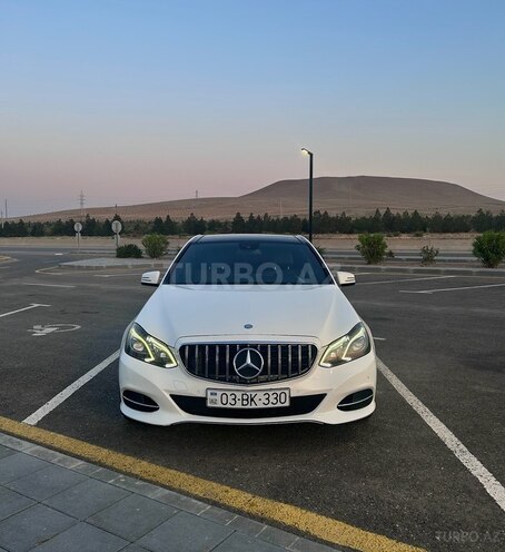 Mercedes E 220-3