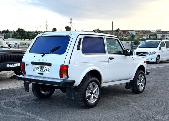 LADA (VAZ) Niva-6