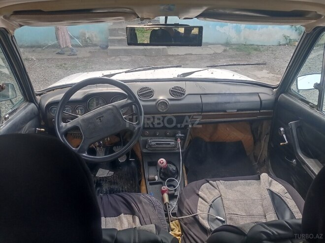 LADA (VAZ) 2106-7