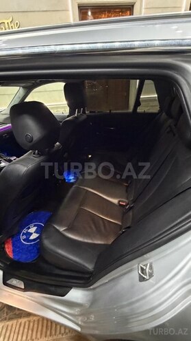 BMW 320d-11