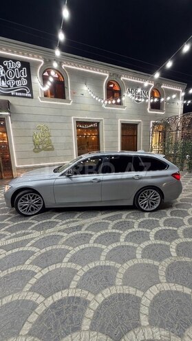 BMW 320d-6
