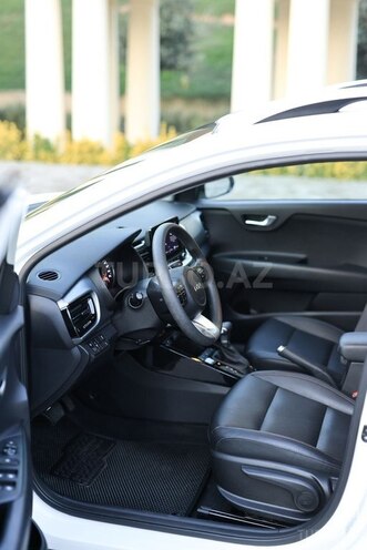 Kia Stonic-11