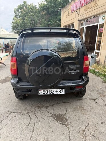 Chevrolet Niva-8