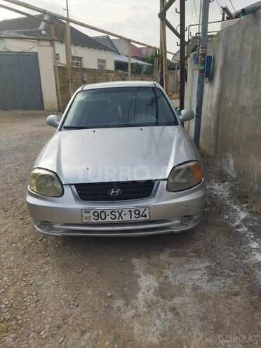 Hyundai Accent-1