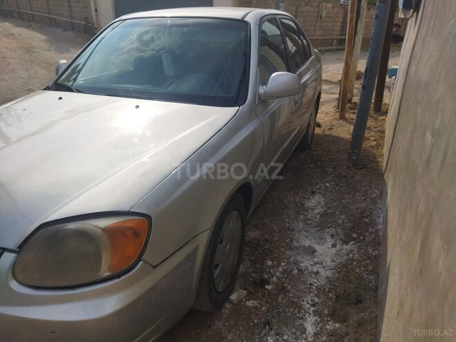 Hyundai Accent-3