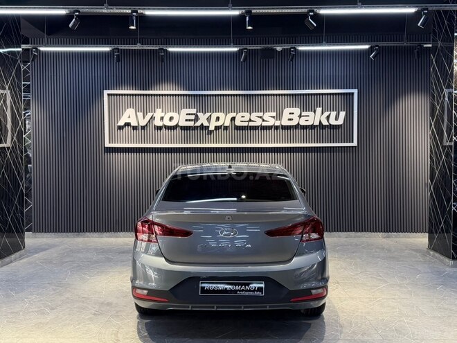 Hyundai Elantra 2019, 102,000 km - 2.0 l - Bakı