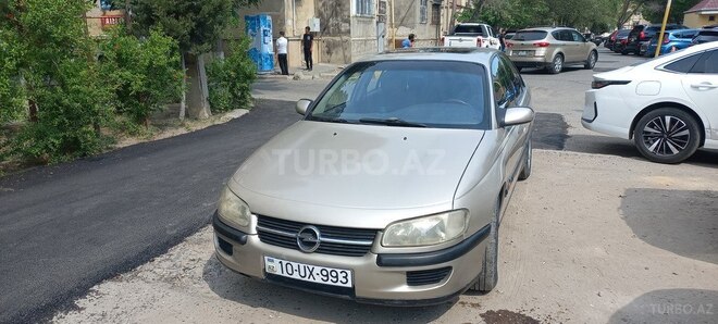 Opel Omega-1