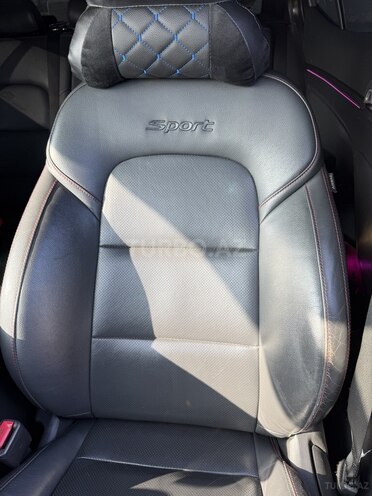 Hyundai Elantra-7