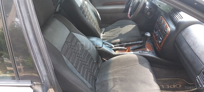 Opel Omega-5