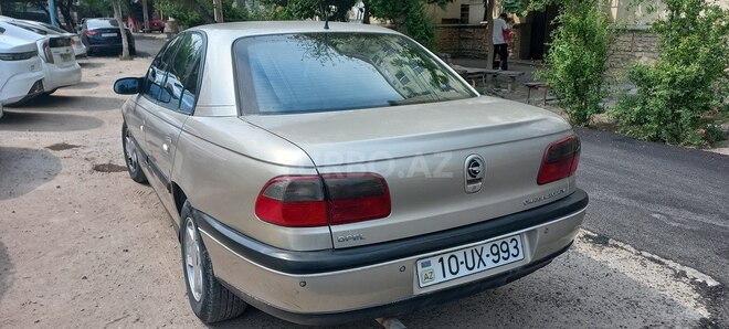 Opel Omega-10