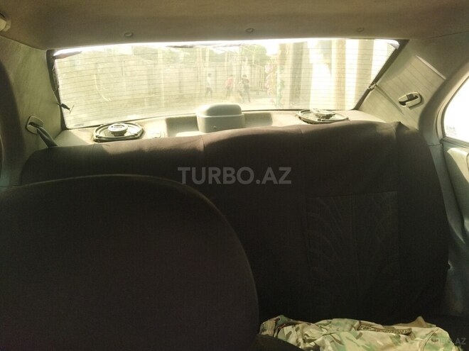 Hyundai Accent-8
