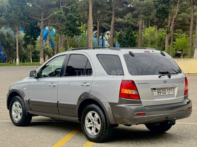 Kia Sorento-11