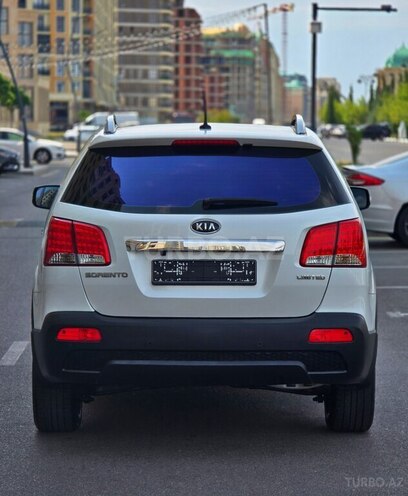 Kia Sorento-10