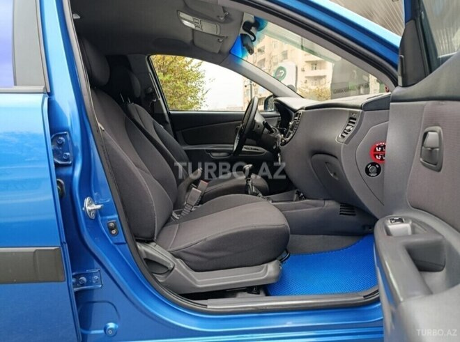Kia Rio-8