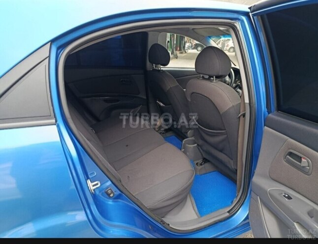 Kia Rio-9