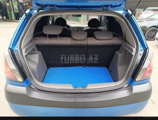 Kia Rio-13