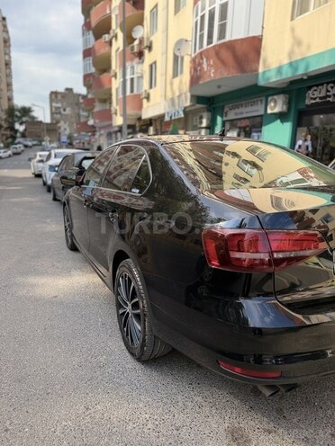Volkswagen Jetta-3