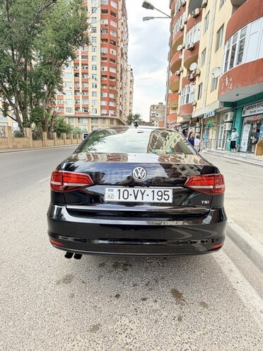 Volkswagen Jetta-9