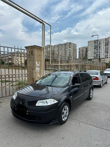 Renault Megane-2