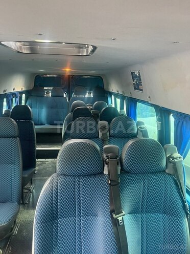 Ford Transit-3