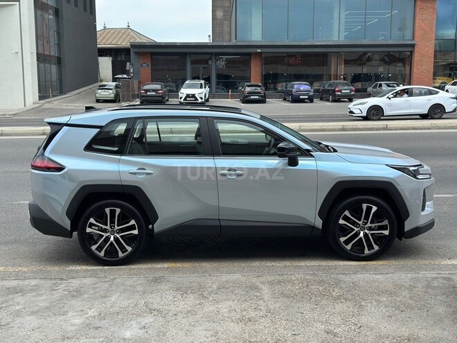 Toyota Wildlander-6