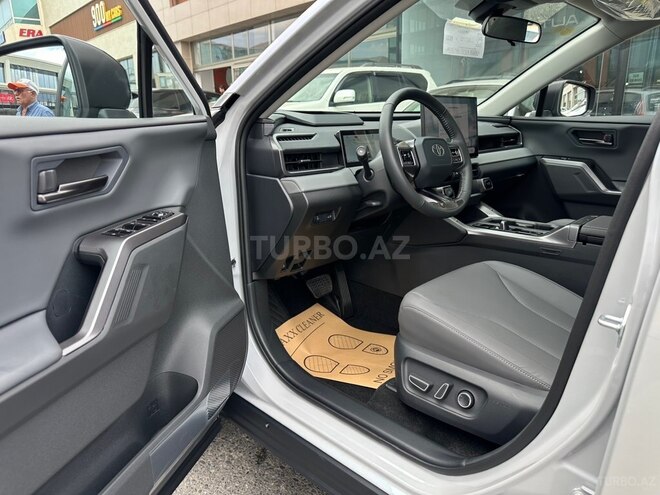 Toyota Wildlander-18
