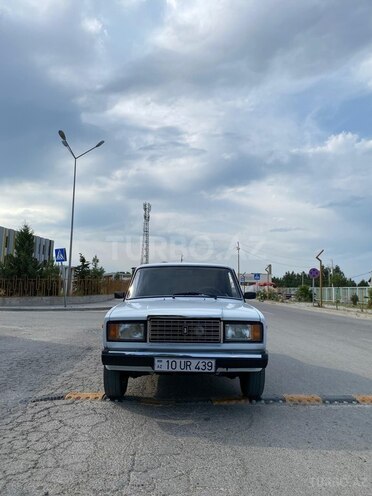 LADA (VAZ) 2107-2