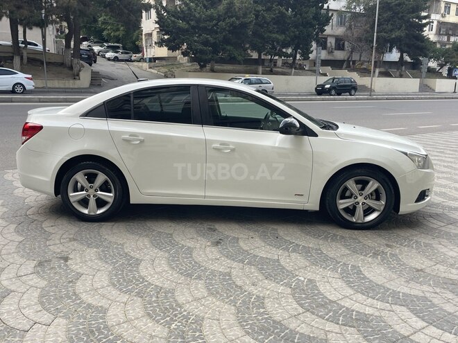 Chevrolet Cruze-4