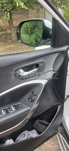 Hyundai Santa Fe-18
