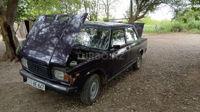 LADA (VAZ) 2107-8