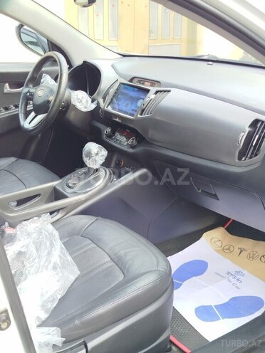 Kia Sportage-13