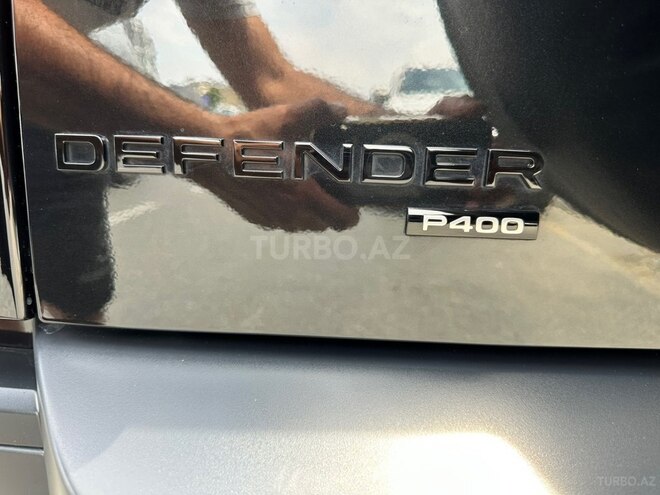 Land Rover Defender-19