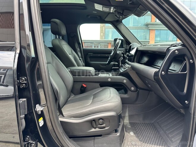Land Rover Defender-13