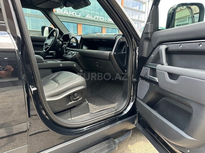 Land Rover Defender-14