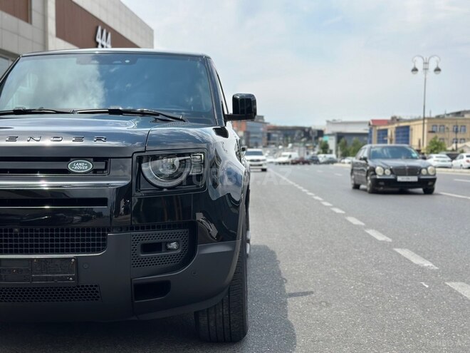 Land Rover Defender-4