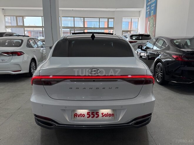 Hyundai Grandeur-5