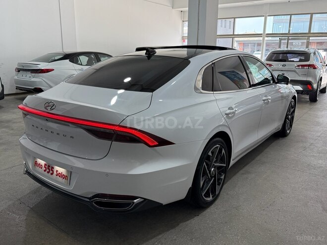 Hyundai Grandeur-6