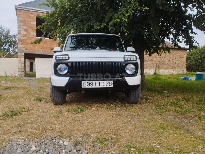 LADA (VAZ) Niva-1